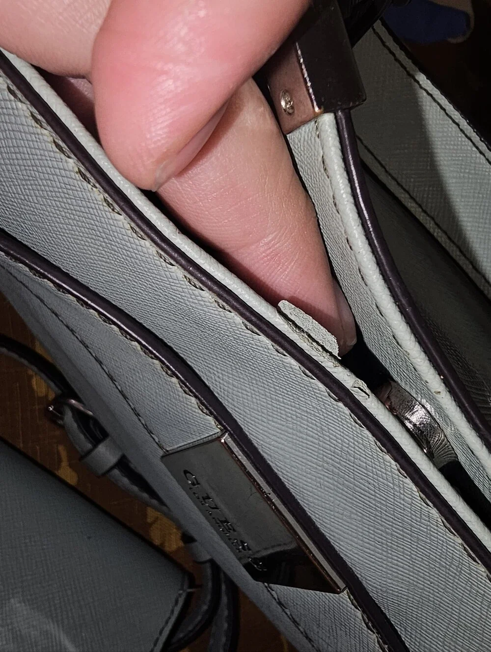 Guess Los Angeles Satched Handbag With Matching Trifold Wallet.
